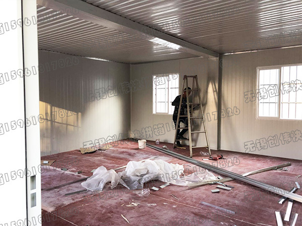 住人快拼箱施工現(xiàn)場